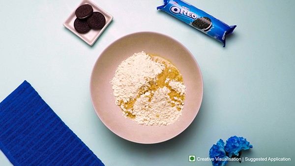 Oreo Mysore Pak Recipe - Mixing Gram Flour Oil