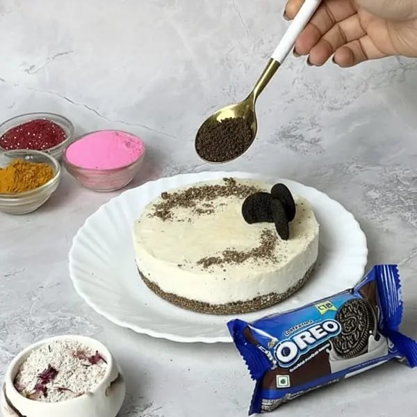 Oreo No-Bake Thandai Cheesecake-Before serving run a thin knife