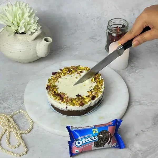 Oreo Pistachio Icecream Cake - Topping Cake Pistachios