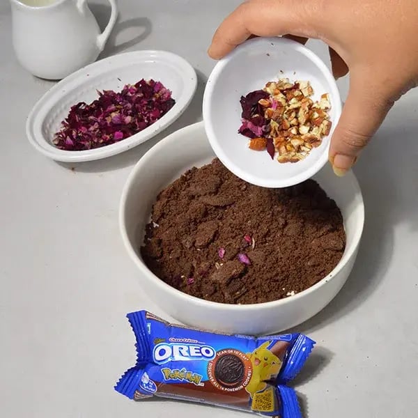 Oreo Rose Laddu - Add chopped dry fruits