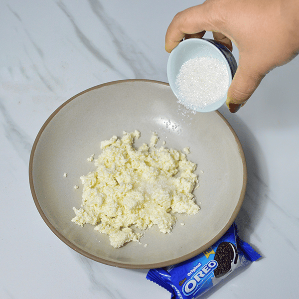 oreo-sandesh-step-2