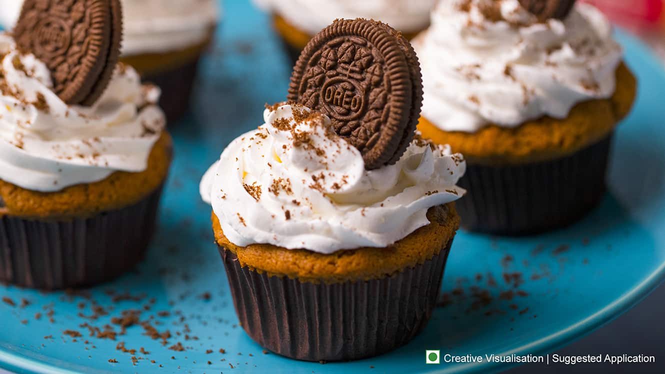 Oreo Stuffed Cupcakes