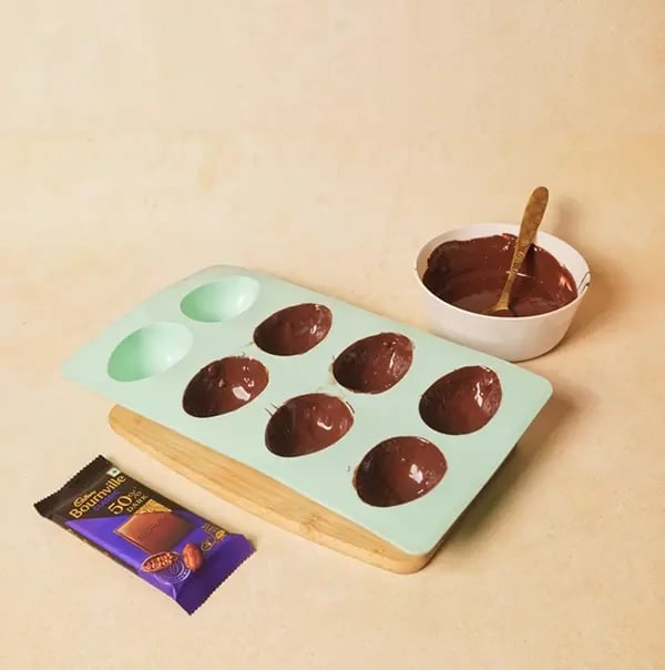 Peanut Butter Chocolate Bon Bon with Bournville-Place the moulds in the refrigerator
