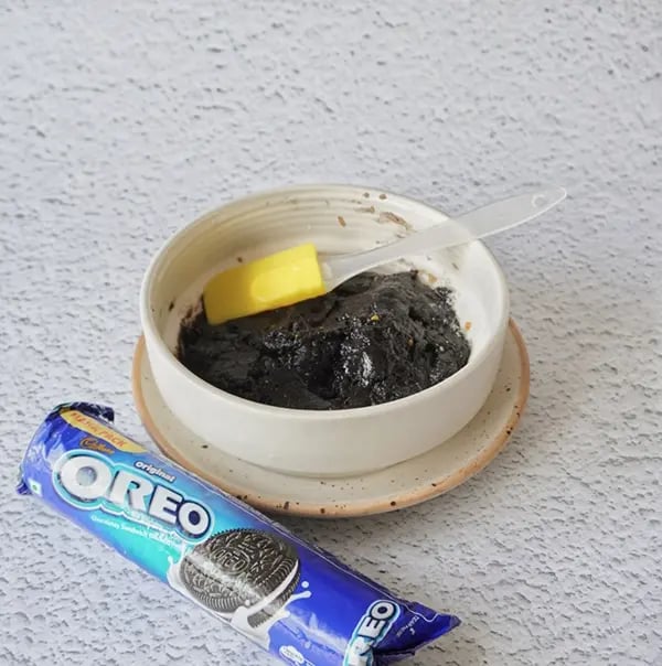 Peda with Oreo and Pistachios-Mix everything into a soft