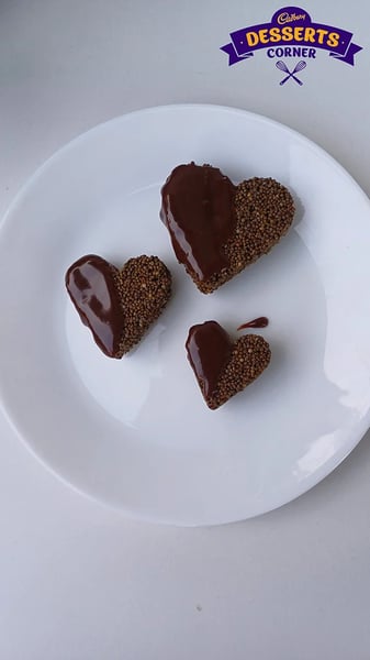 Chocolate Covered Perilla Hearts Recipe - Spreading Melted Chocolate