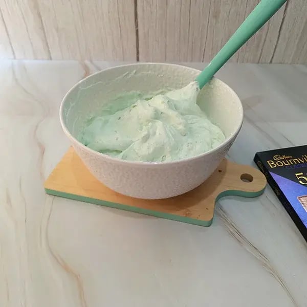 Pistachio Chocolate Ice Cream - Fold pistachio mixture