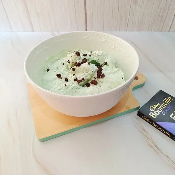 Pistachio Chocolate Ice Cream - Add the chopped pistachios