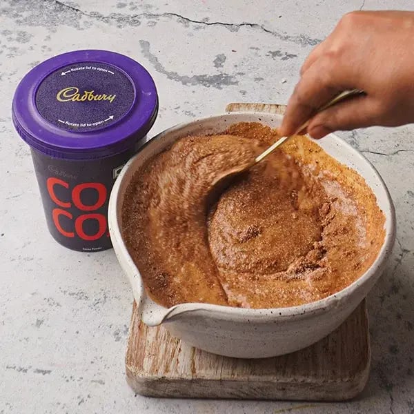 Rava Mawa Cake - Mix everything