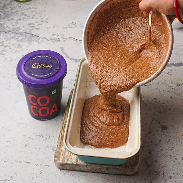 Rava Mawa Cake - Pour the prepared batter
