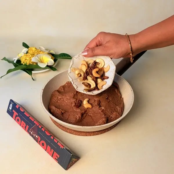 Rawa Kesari With Cadbury Toblerone For Onam - Cashews And Raisins Stirred