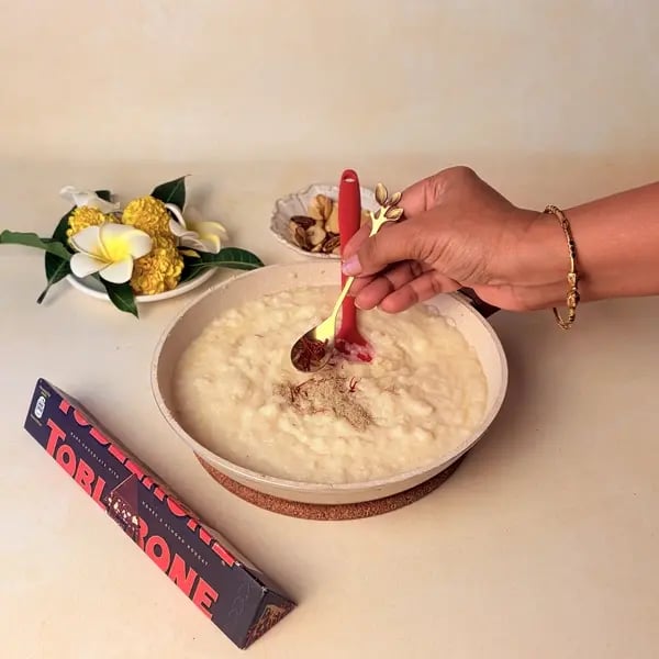 Rawa Kesari With Cadbury Toblerone For Onam - Mixing Saffron Cardamom
