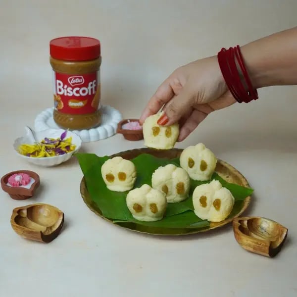Sandesh Recipe With Biscoff-Stuffed Jolbhora: A Bengali Sweet With A Modern Twist - Chilled Sandesh Dessert
