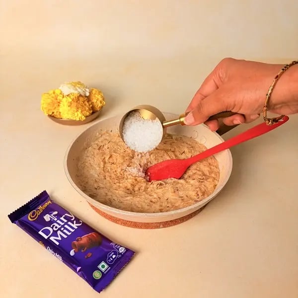 Semiya Payasam With Cadbury Dairy Milk Chocolate For Onam - Simmering Vermicelli Milk