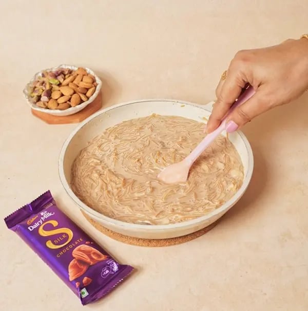 Seviyan Kheer with Cadbury Dairy Milk Silk -Stir continuously on low heat