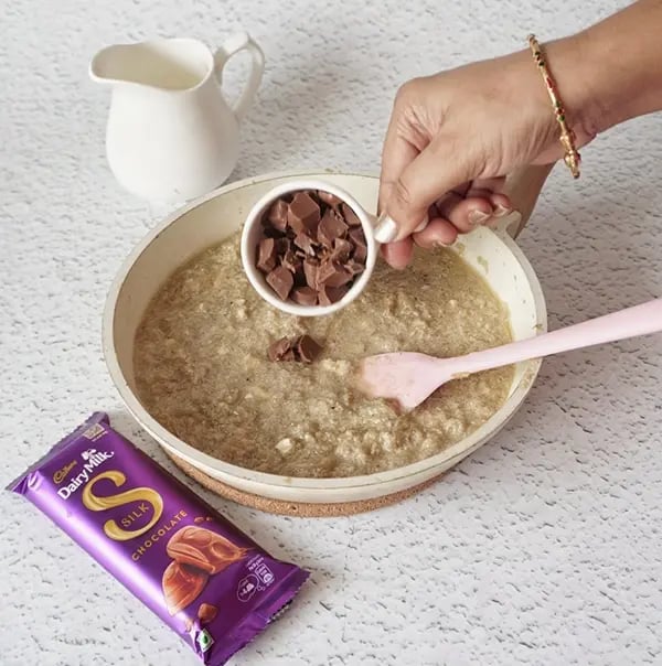 Silky Chocolate Lauki Halwa with Raisins - Add the chopped chocolate