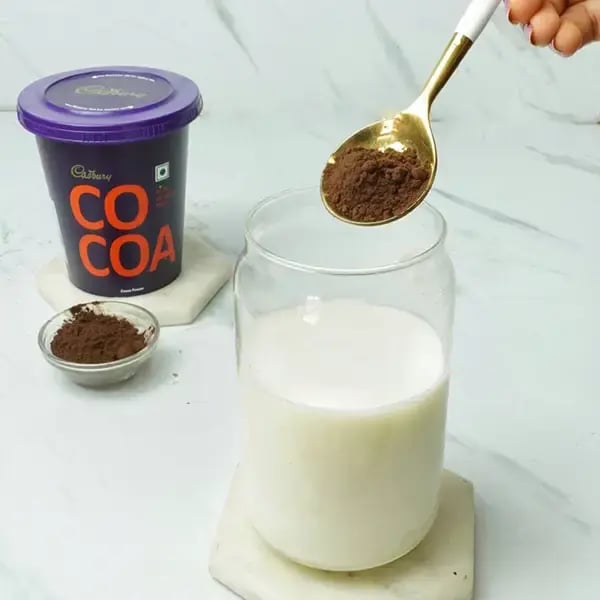 Spanish Cocoa Iced Latte - Add Cadbury cocoa powder