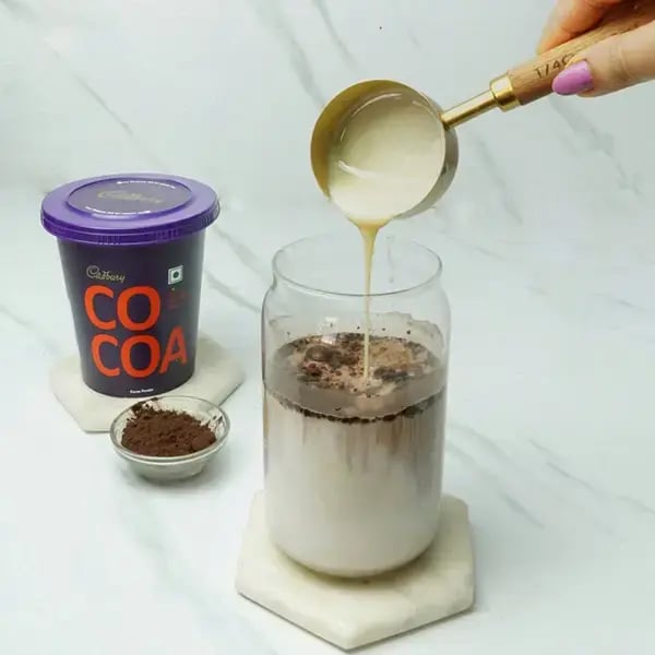 Spanish Cocoa Iced Latte - Add the remaining condensed milk