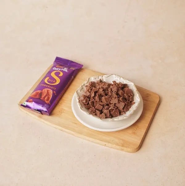 Suji Ka Halwa with Cadbury Dairy Milk Silk-Chop Cadbury Dairy Milk Silk