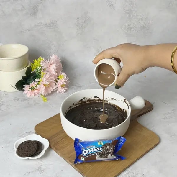 Super Easy Oreo Brownie Cake - Melted Dark Chocolate