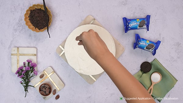 tasty-no-bake-oreo-cheesecake-step-6