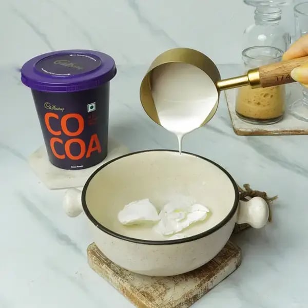 Tiramisu Cold Cocoa Drink - Mix mascarpone cheese