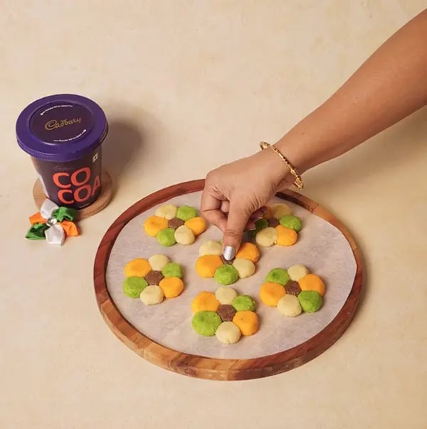 Tricolor Chocolate Flower Sondesh with Mawa and Pistachio for INDEPENDENCE DAY - Gently press the balls together