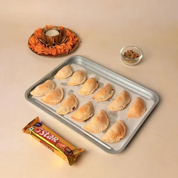Try This Diwali Special Baked Gujiya Recipe With Cadbury 5 Star For Your Loved Ones - Baked Gujiyas Golden