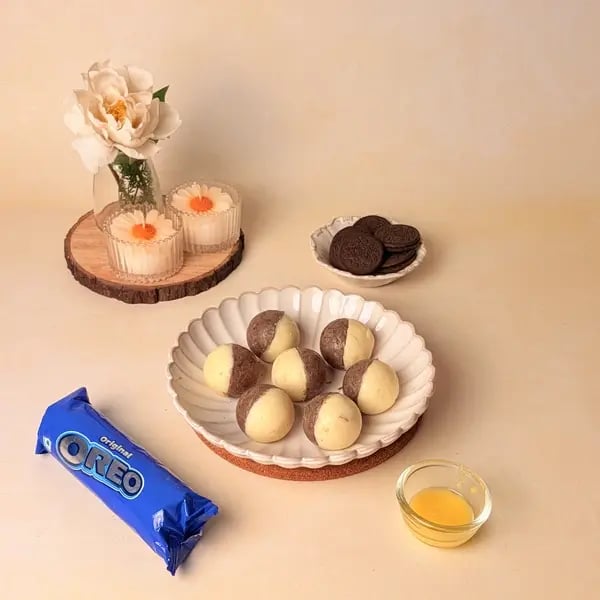 Two-In-One Malai Laddu With Oreo Twist For Navratri - Set Laddu Balls