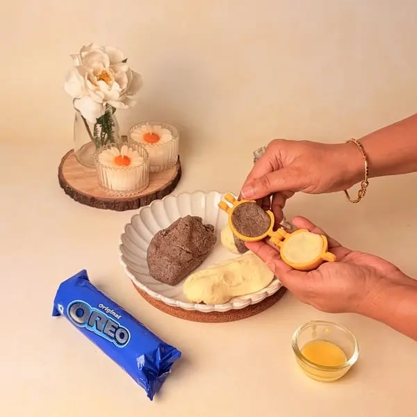 Two-In-One Malai Laddu With Oreo Twist For Navratri - Pressing Laddu Mixture