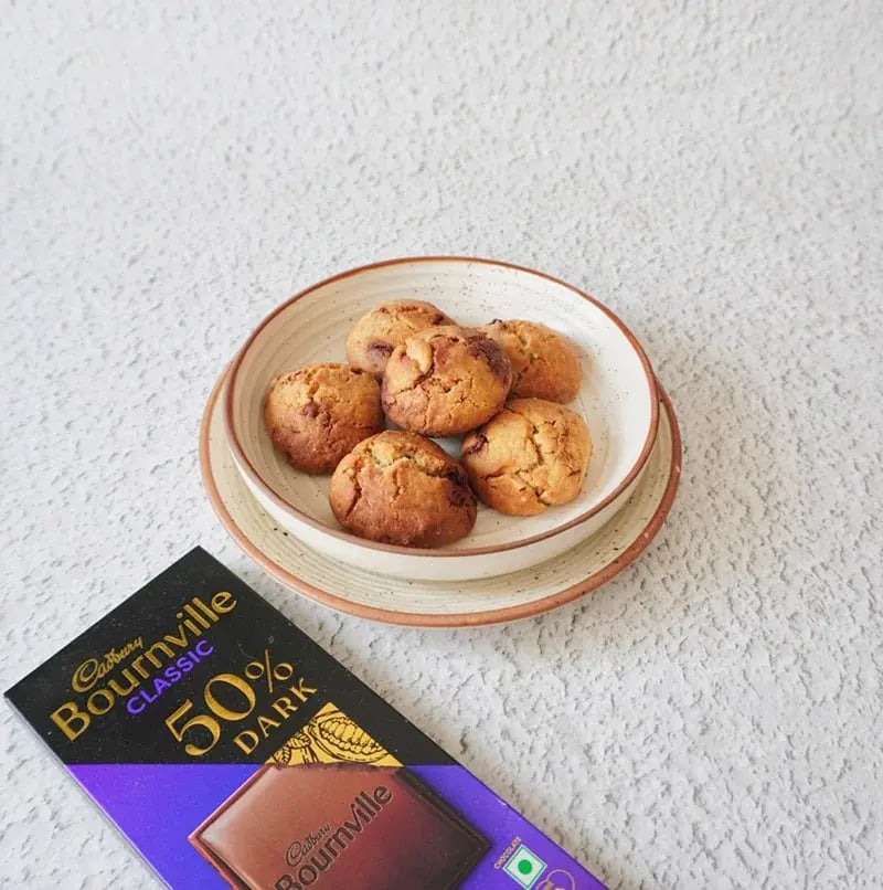 Vanilla Chocolate Cookies with Cashews & Raisins Recipe