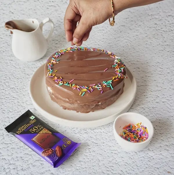 Vanilla ice cream Cake with Bournville Layers - Garnish with sprinkles