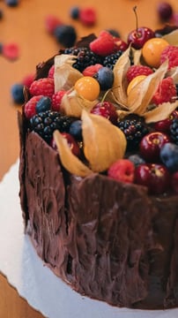 5 Creative Chocolate Center Ideas For Desserts