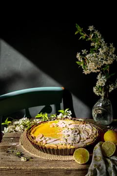 5 Creative Garnish Ideas for a Stunning Lemon Tart