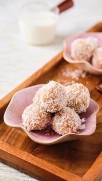 5 Easy And Traditional Coconut Laddu Recipes For Gudi Padwa