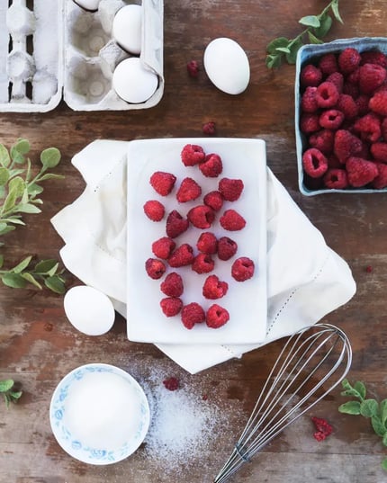 5 Ways to Use Wine-Soaked Berries in Stunning Desserts