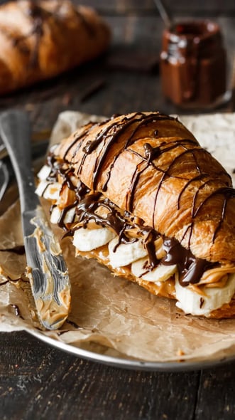 6 Delicious Ways To Upgrade Your Oreo Croissant At Home