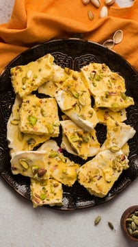 7 Steps To Make Almond Mango Fudge That Melts In Your Mouth