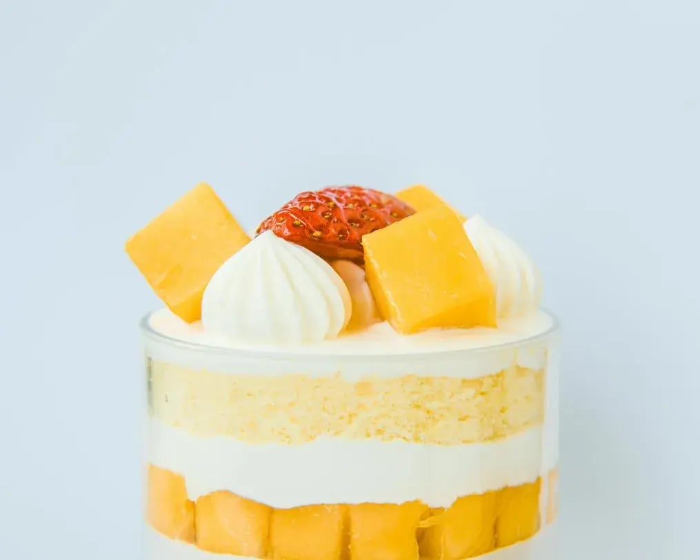 Mango Chocolate Cake