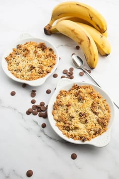 Choco Vanilla Cake with Dry Fruit Garnish: Tips & Presentation Tricks