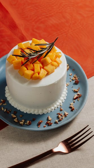 Chocolate Mango Cheesecake with Dry Fruit Crust No Bake Tips ...