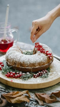 Classic Italian Christmas Desserts To Sweeten Your Holiday Table - Feature
