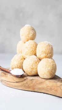 Coconut Ladoos To Add A Traditional Touch To Your Maha Shivratri