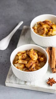Cozy Cinnamon-Spiced Pear Crumble: A Comforting Dessert
