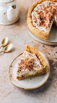 Elegant Banana Tarts & Pies For Sophisticated Parties
