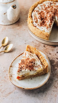 Elegant Banana Tarts & Pies For Sophisticated Parties