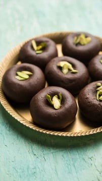 Fusion Sweets For Gudi Padwa: Chocolate & Pistachio Peda Recipe
