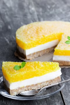 How to Make an Easy No-Bake Mango Cheesecake in 5 Steps