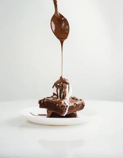 Liquid Chocolate Drizzle with Crushed Walnuts: 5 Ways to Use It