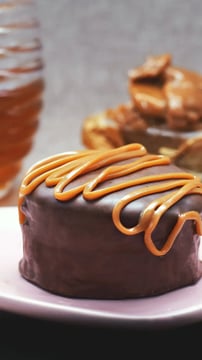 Portuguese Treats: Pastéis de Nata and Bolo de Mel