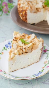 Simple Hacks To Elevate Your Apple Crumb Cheesecake With Extra Flavor